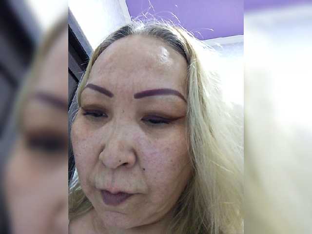 Qweentis live webcam show