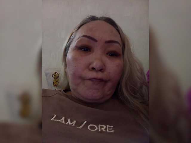 Qweentis live cam on BongaCams