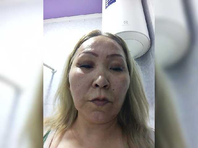 Qweentis live cam on BongaCams