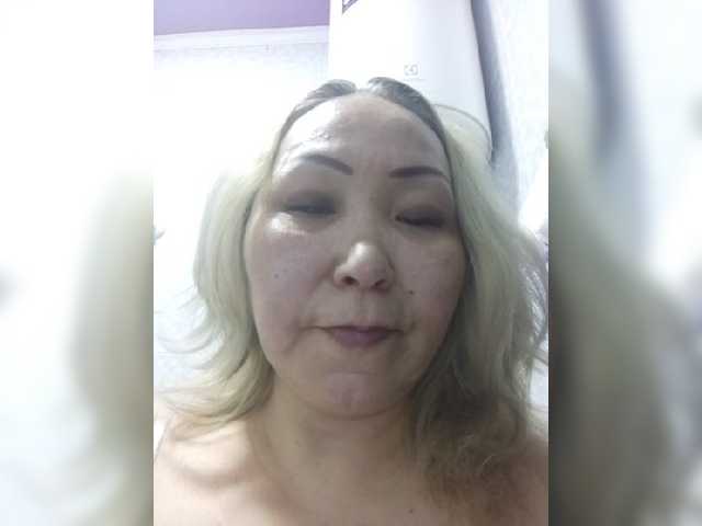 Qweentis live cam on BongaCams