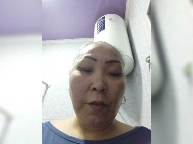 Qweentis live cam on BongaCams