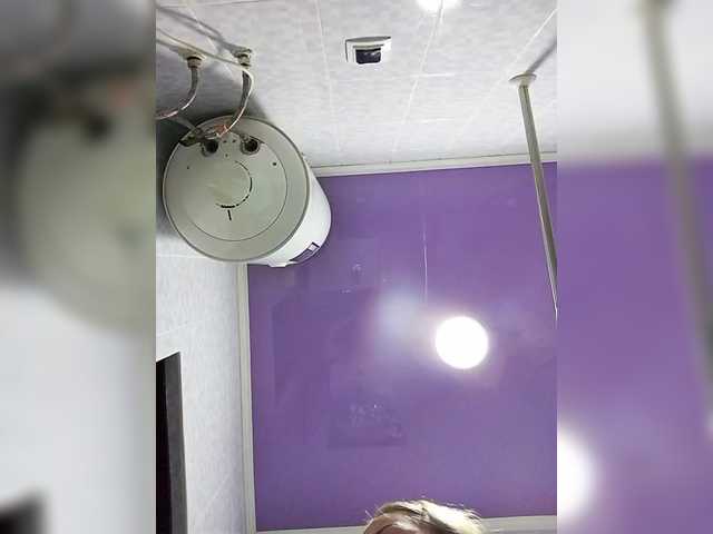 Qweentis live cam on BongaCams