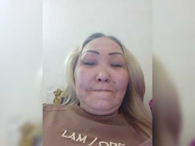 Qweentis live cam on BongaCams