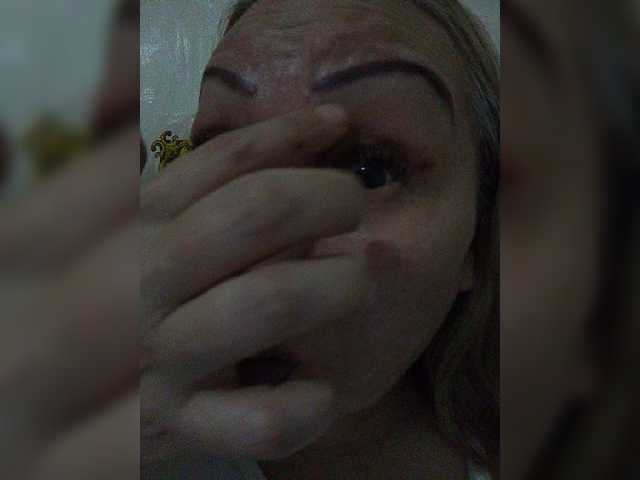 Qweentis live cam on BongaCams