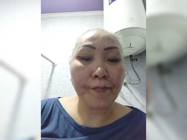 Qweentis live cam on BongaCams