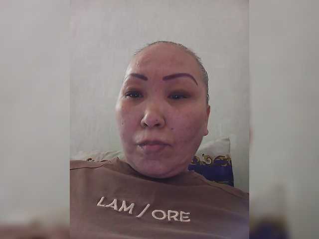 Qweentis live cam on BongaCams