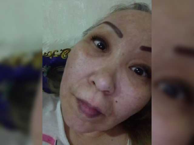 Qweentis live cam on BongaCams