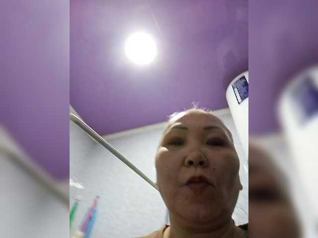 Qweentis live cam on BongaCams