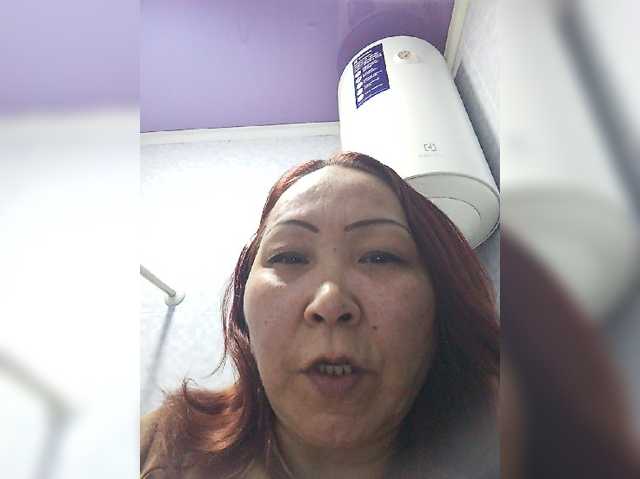 FINANCIALLY_POOR live cam preview