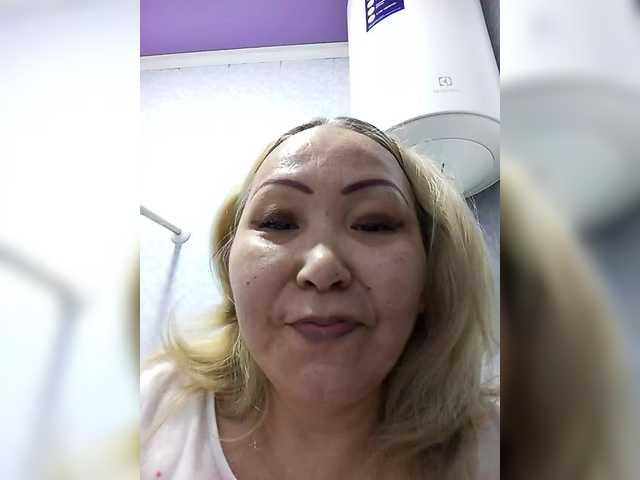 Qweentis live cam on BongaCams