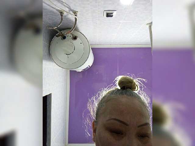 Qweentis live webcam show