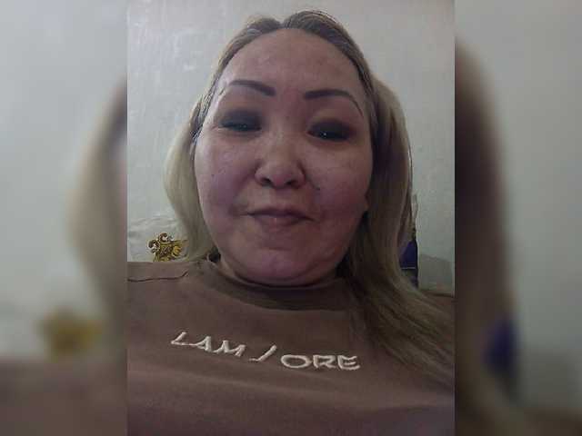 Qweentis live cam on BongaCams