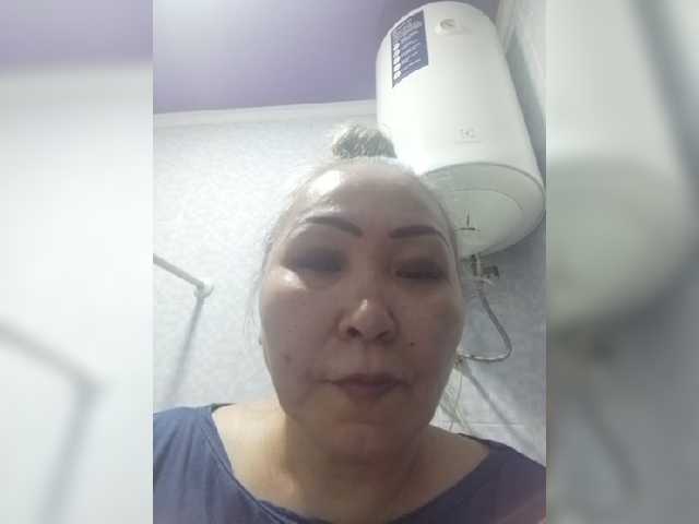 Qweentis live cam on BongaCams