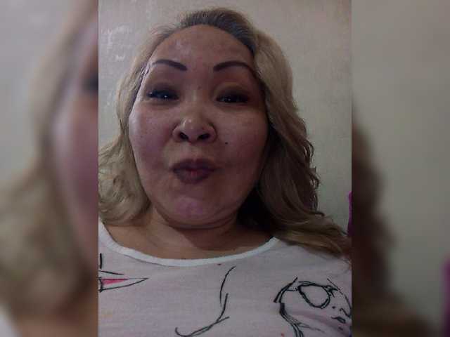 Qweentis live cam on BongaCams
