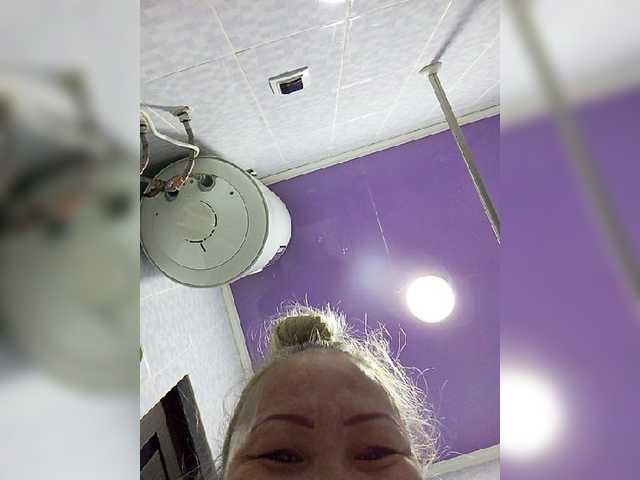Qweentis live cam on BongaCams