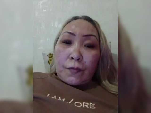 Qweentis live cam on BongaCams