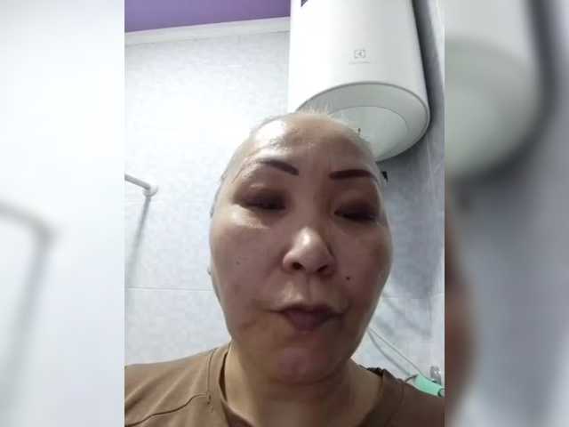 Qweentis live cam on BongaCams