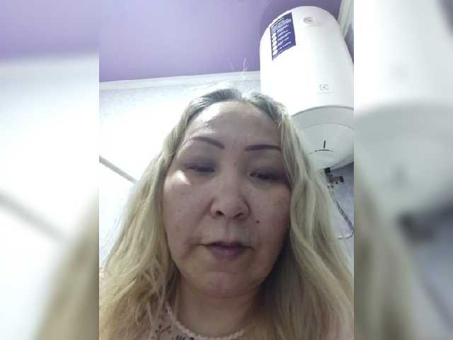 Qweentis live cam on BongaCams