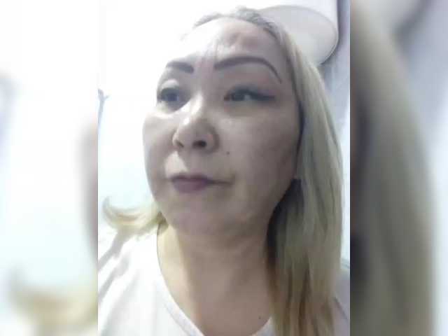 Qweentis live cam on BongaCams