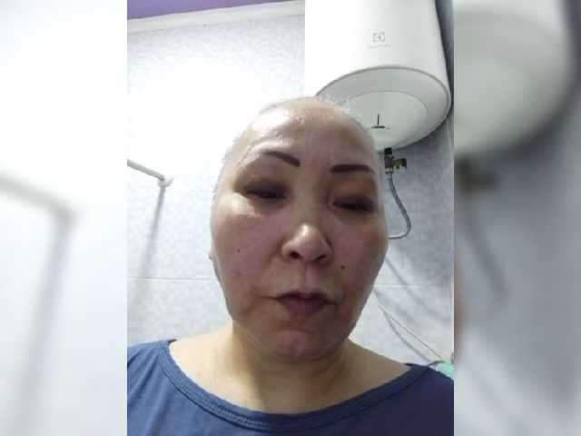 Qweentis live cam on BongaCams