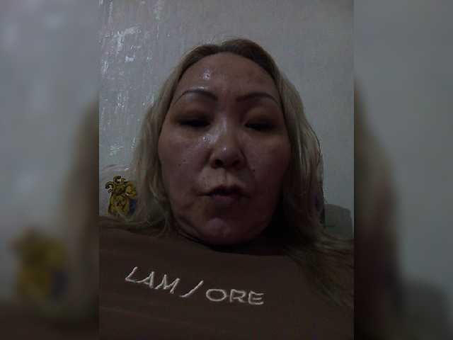 Qweentis live cam on BongaCams