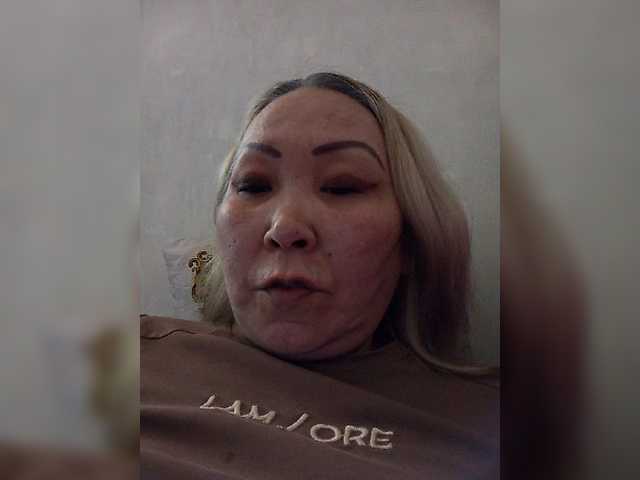 Qweentis live cam on BongaCams