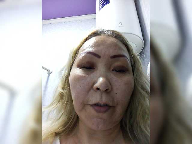 Qweentis live cam on BongaCams