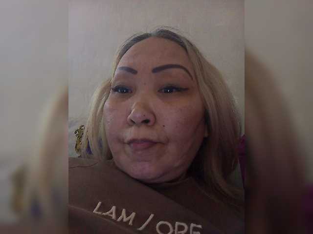 Qweentis live cam on BongaCams