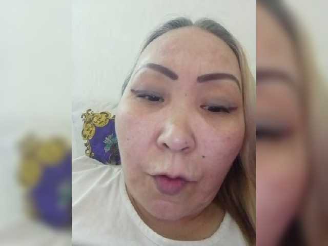 FINANCIALLY_POOR live cam preview
