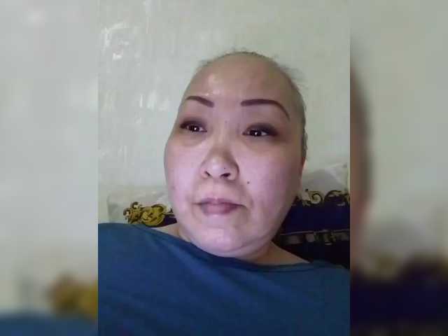 Qweentis live cam on BongaCams