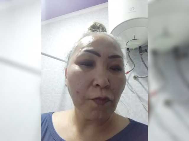 Qweentis live cam on BongaCams