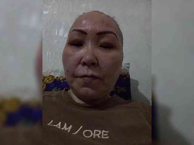 Financially_Poor webcam