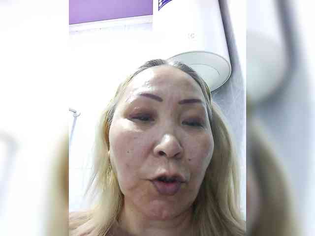 Financially_Poor webcam