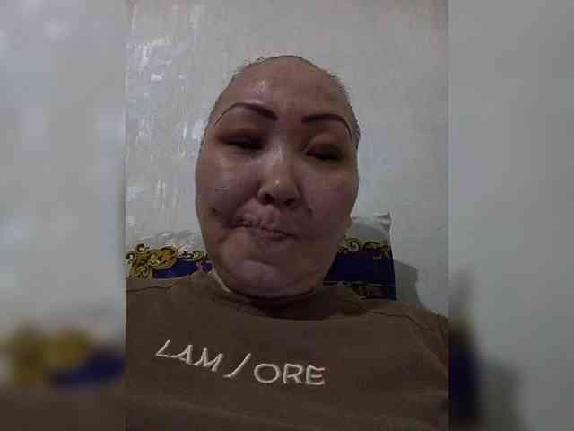 Financially_Poor webcam