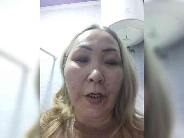 Financially_Poor webcam