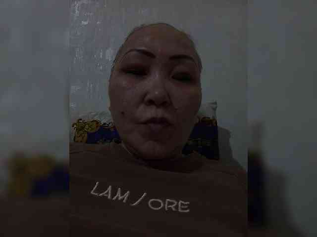 Financially_Poor webcam