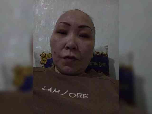Financially_Poor webcam