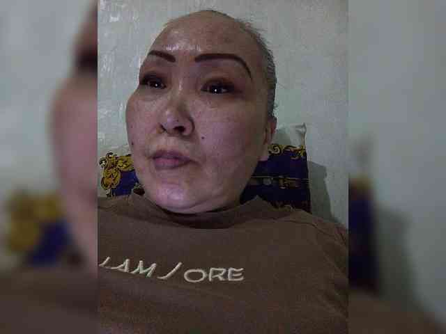Financially_Poor webcam
