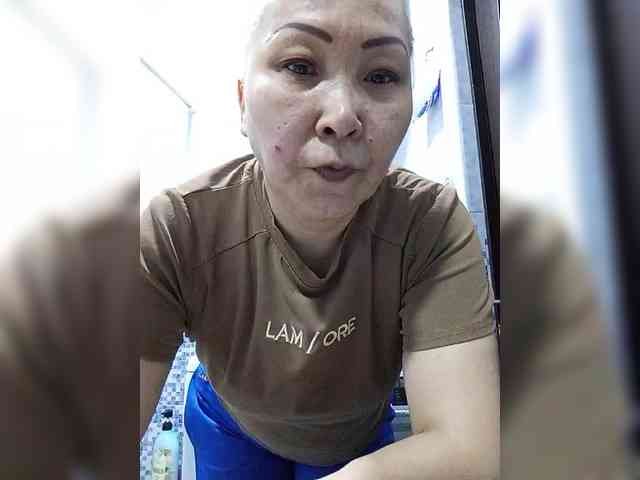 Financially_Poor webcam