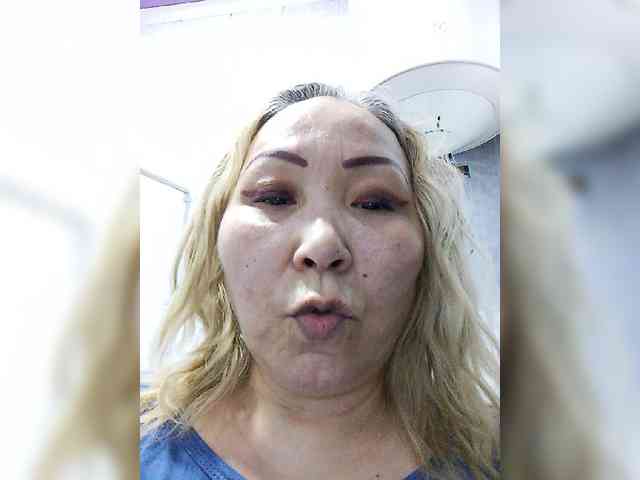 Financially_Poor webcam