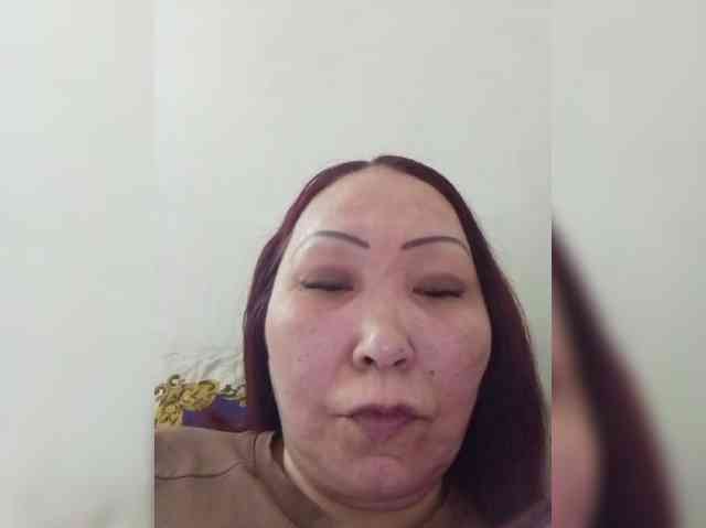 Financially_Poor webcam