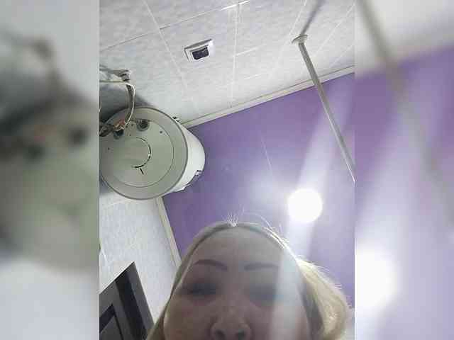 QWEENTIS