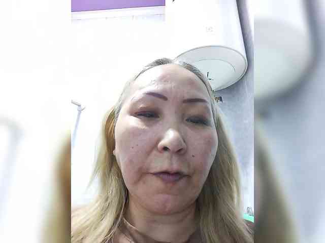 Financially_Poor webcam