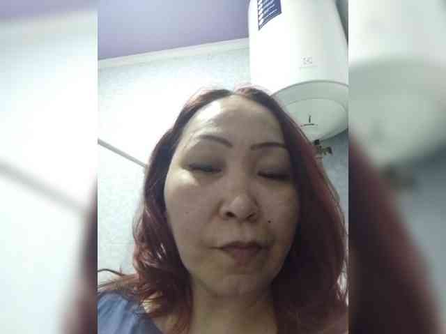 Financially_Poor webcam