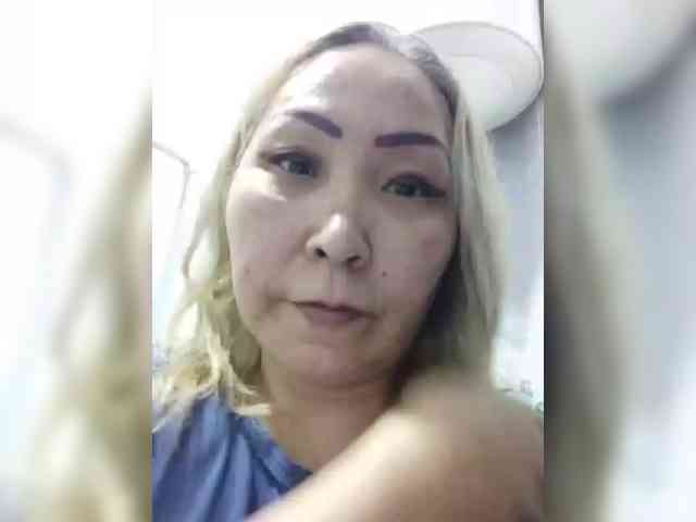Financially_Poor webcam