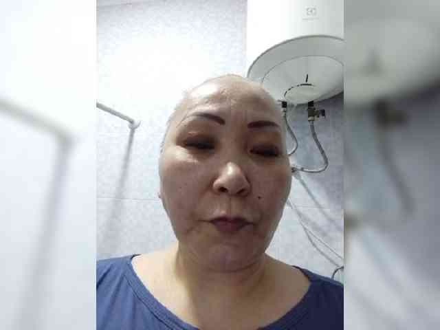Financially_Poor webcam