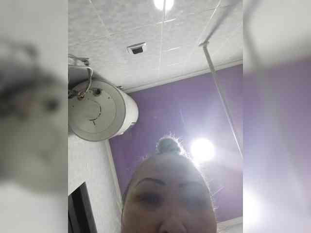 Financially_Poor webcam