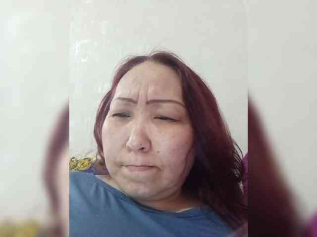Financially_Poor webcam