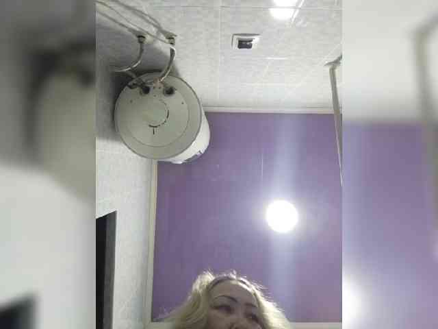 Financially_Poor webcam