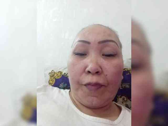 Financially_Poor webcam